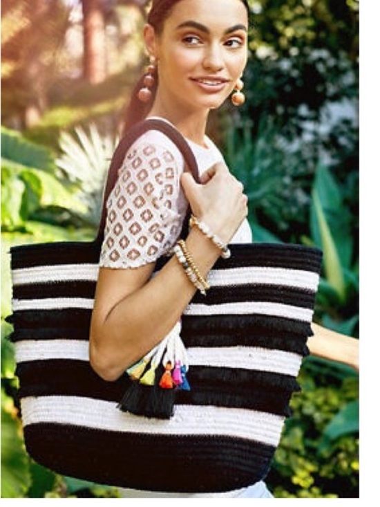 STELLA & DOT FOR Anthropologie Black & White Taj Tassel Tote - Picture 2 of 14